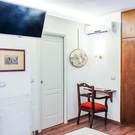 Oda ve Kahvaltı 96 Reggio di Calabria