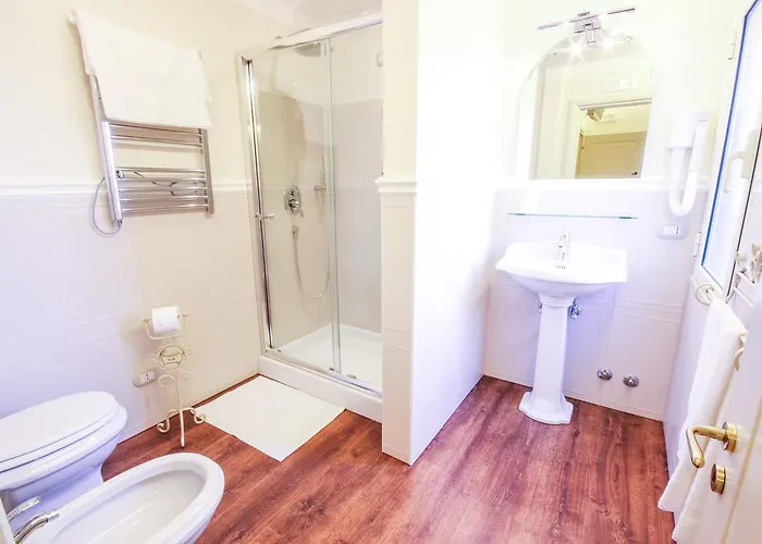 96 فندق مبيت وإفطار