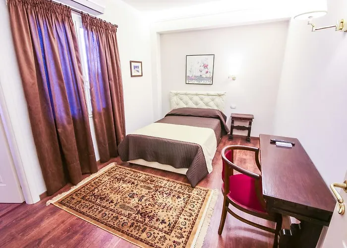 96 فندق مبيت وإفطار