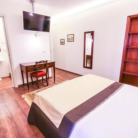 96 Bed & Breakfast 2*
